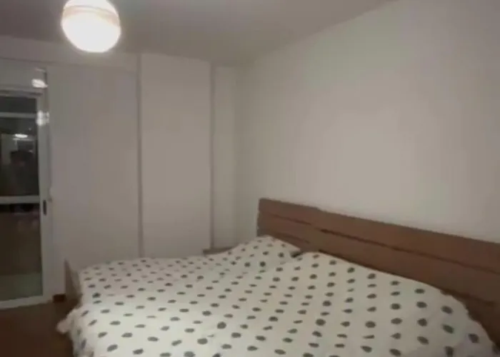 Bright & Spacious 1-bedroom In Stylish Municipality Of Paris,