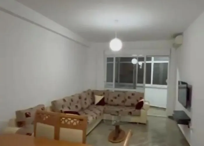 Bright & Spacious 1-bedroom In Stylish Municipality Of Paris, Apartman